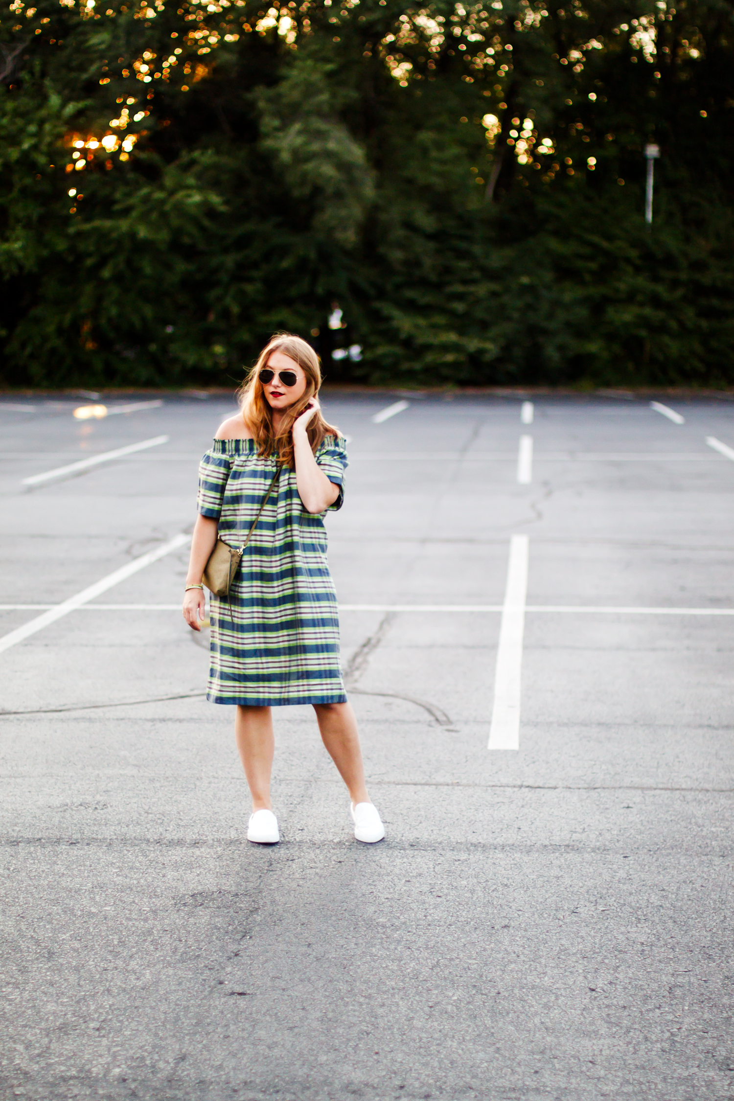 offtheshoulderplaid_2